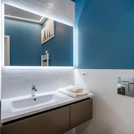 Luxury In Center