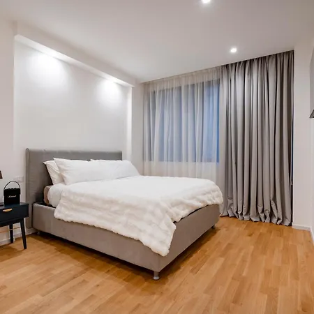 Luxury In Center Lejlighed *